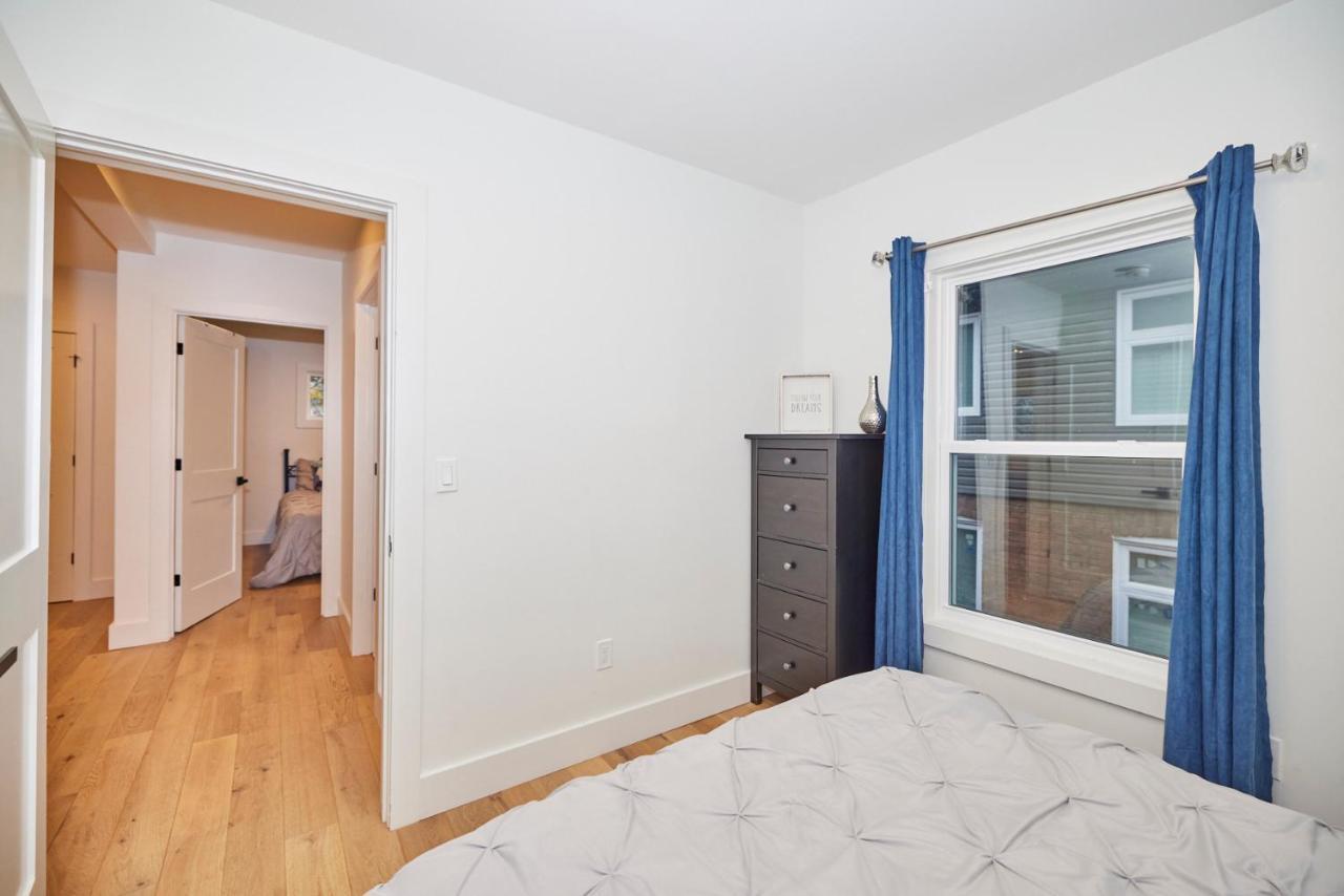 Riverview Executive Home Aナイアガラ・フォールズ エクステリア 写真
