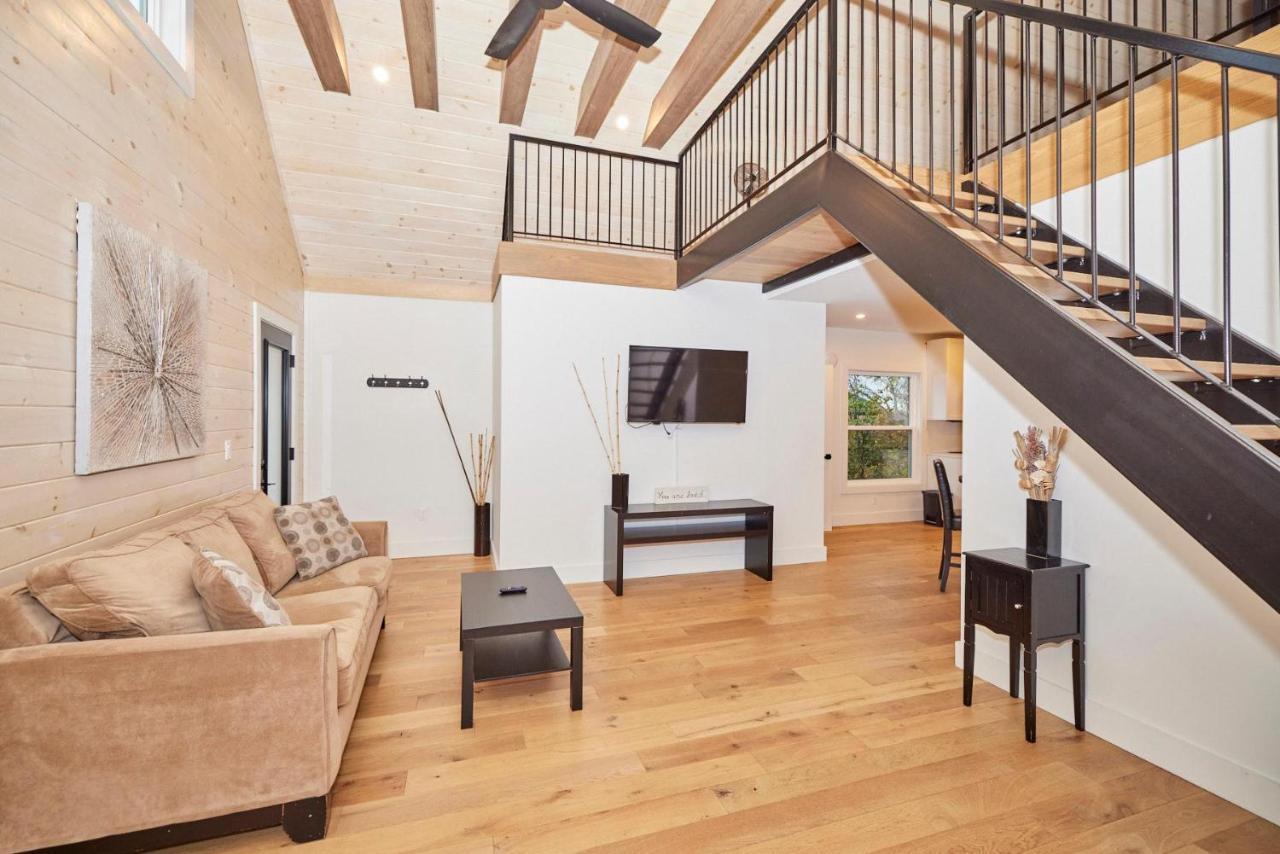 Riverview Executive Home Aナイアガラ・フォールズ エクステリア 写真