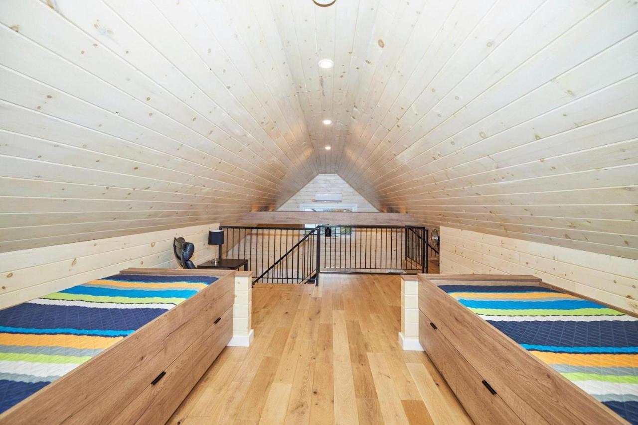 Riverview Executive Home Aナイアガラ・フォールズ エクステリア 写真